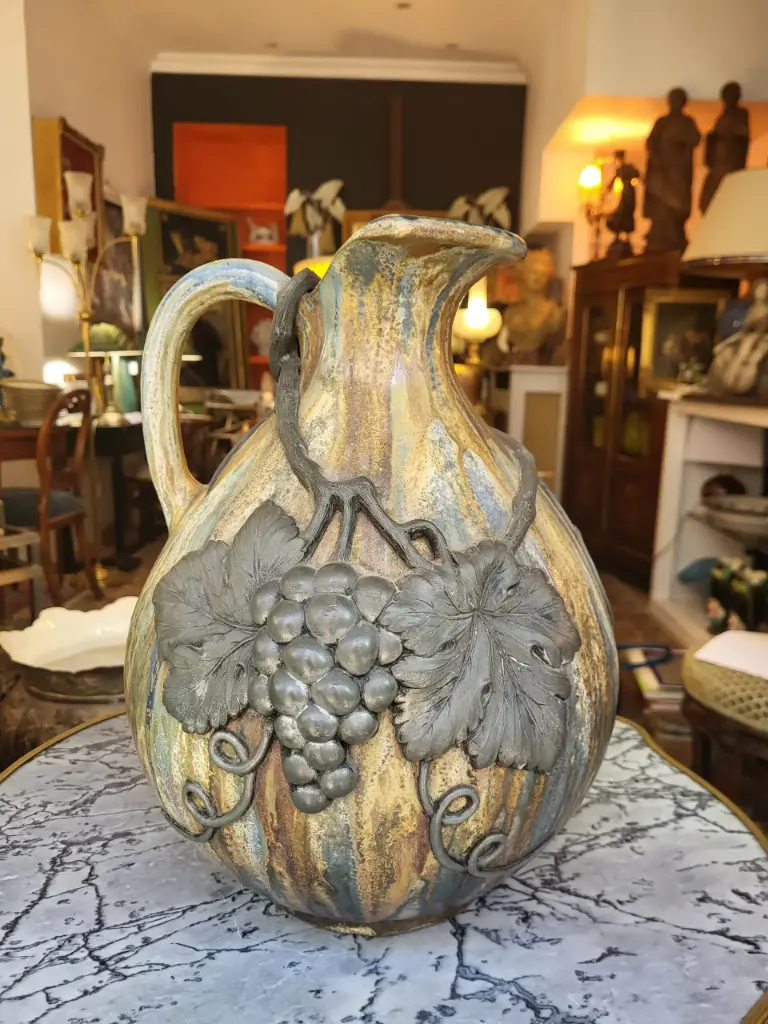 Pichet en terre cuite vernissée signé de Roger Guérin – Style Art Déco – Epoque XXème